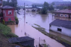 Llanura de inundación ocupada por construcciones